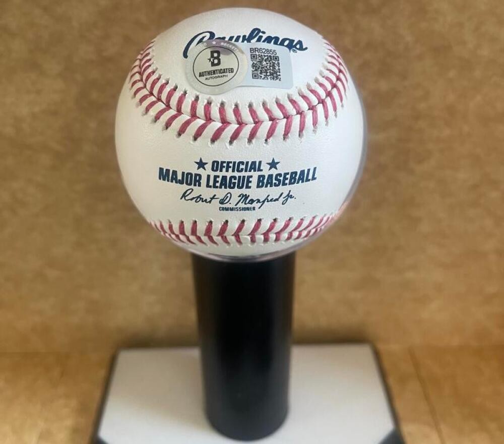 BOB BEAMON 68 GOLD OLYMPICS SIGNED AUTOGRAPHED M.L. BASEBALL BECKETT AUTH