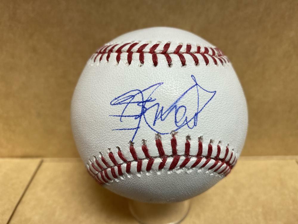 ISMAEL GUILLON CINCINNATI REDS/MEXICO SIGNED AUTOGRAPHED M.L. BASEBALL W/ COA