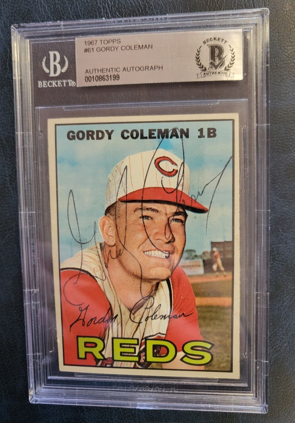 1967 TOPPS GORDY COLEMAN REDS SIGNED AUTOGRAPHED CARD #61 BECKETT AUTHENTIC