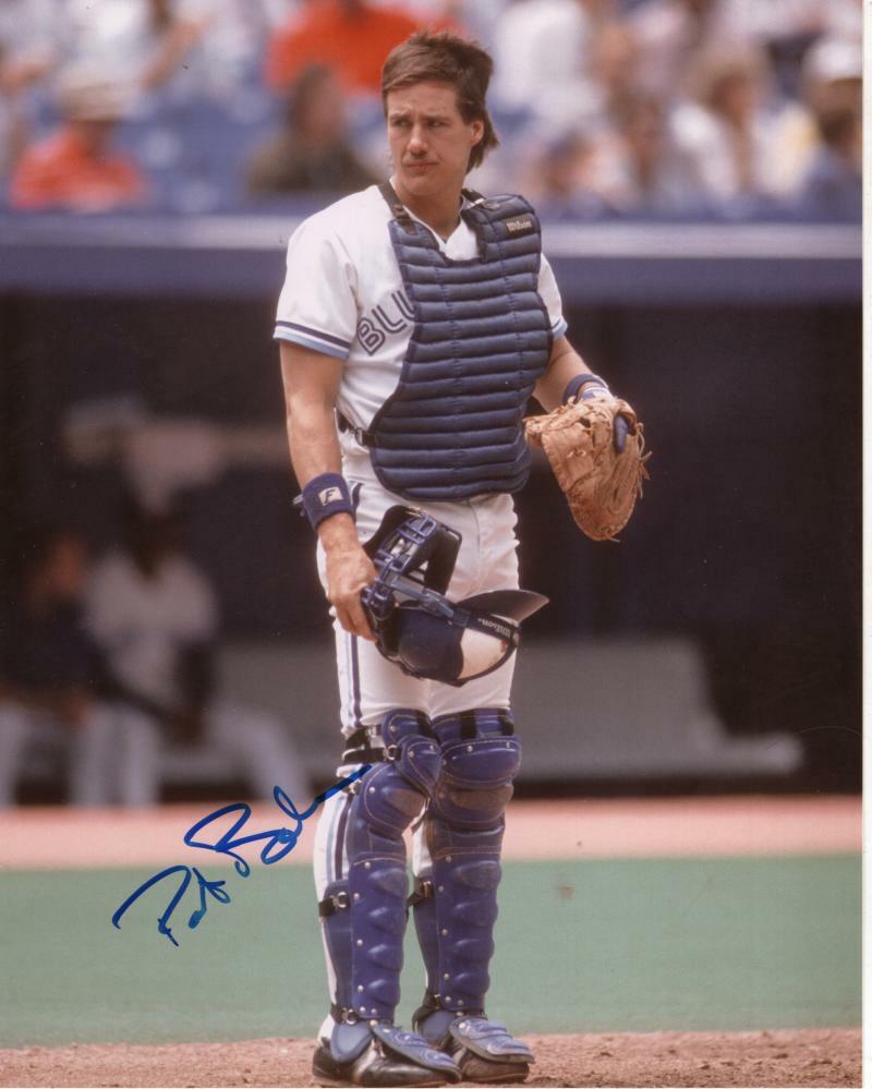 PAT BORDERS TORONTO BLUE JAYS SIGNED AUTOGRAPHED 8X10 PHOTO W/ COA