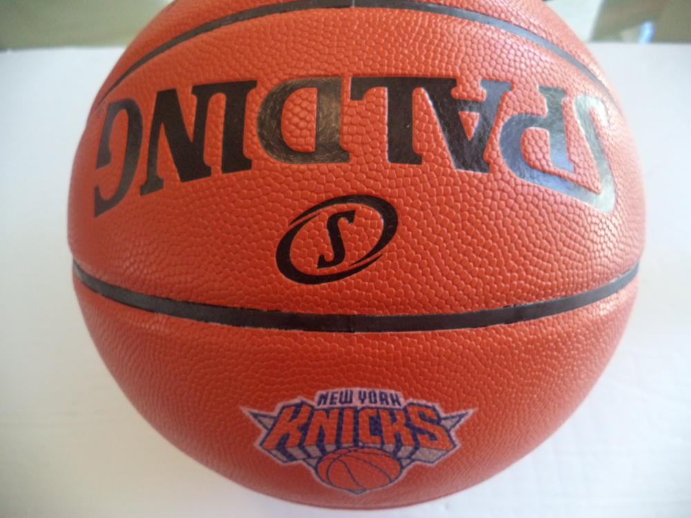 KEVIN  KNOX KNICKS SIGNED SPALDING BASKETBALL "9TH OVERALL" ROOKIE JSA WPP071779