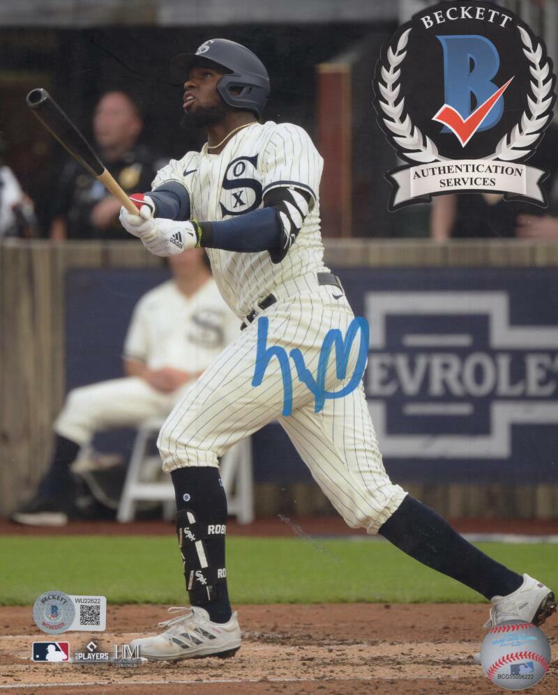 LUIS ROBERT CHICAGO WHITE SOX SIGNED 8X10 PHOTO BECKETT WITNESS WU22622