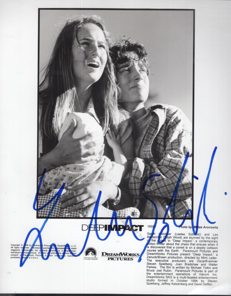 LEELEE SOBIESKI ACTRESS   SIGNED AUTOGRAPHED 8X10 PHOTO W/ COA