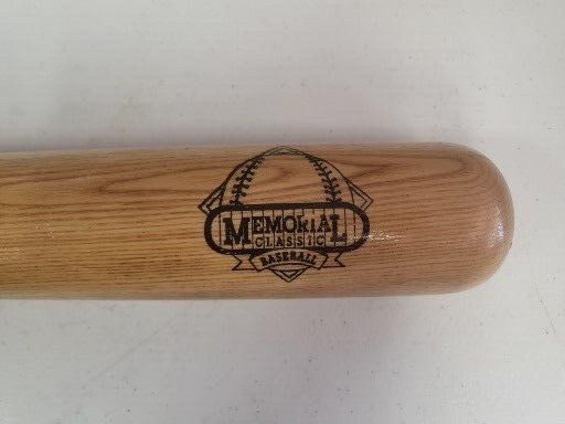 MEMORIAL CLASSIC LOUISVILLE SLUGGER UNSIGNED VINTAGE BLONDE BAT