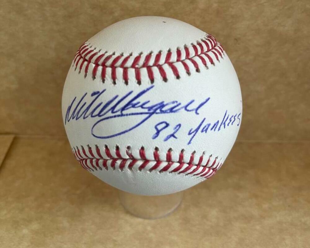 MIKE MORGAN 82 YANKEES SIGNED AUTO M.L. BASEBALL BECKETT BA29436
