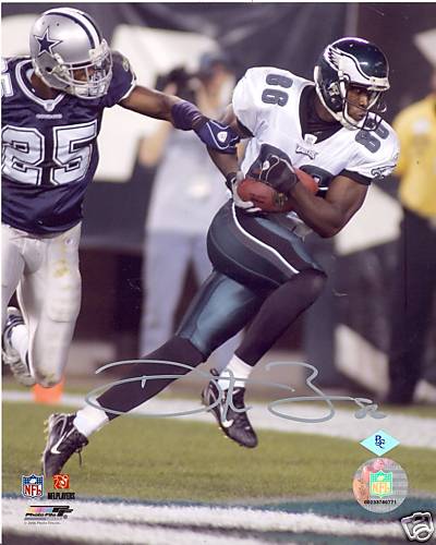 REGGIE  BROWN  PHILADELPHIA  EAGLES  SIGNED 8X10  PHOTO