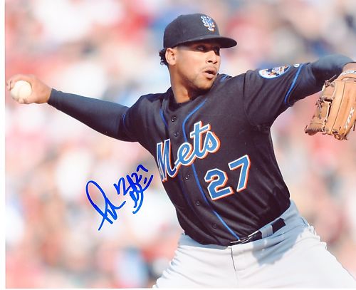 PEDRO  BEATO    NEW YORK METS    SIGNED 8X10