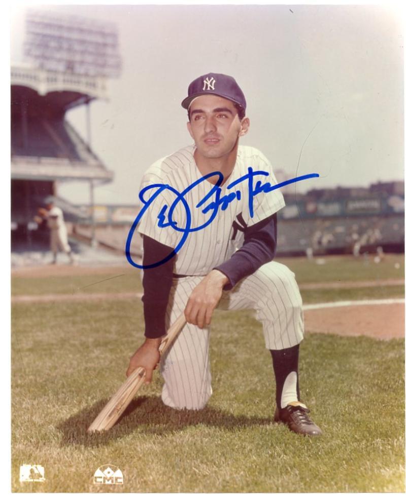 JOE PEPITONE  NEW YORK YANKEES ON KNEE SIGNED AUTOGRAPHED    8X10 PHOTO W/ COA