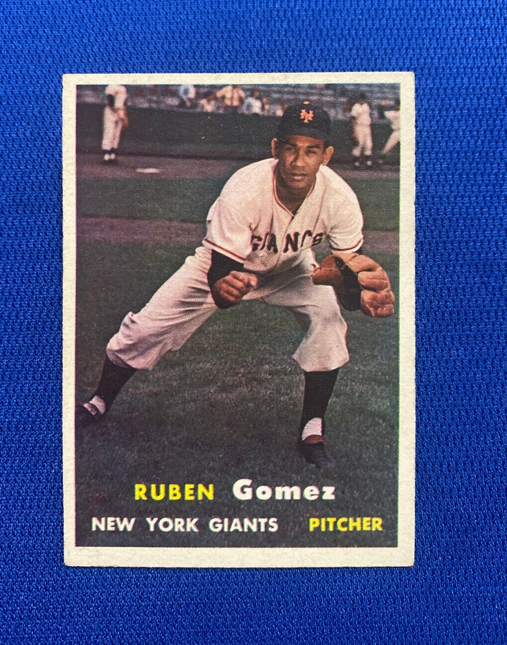 1957 TOPPS RUBEN GOMEZ NEW YORK GIANTS #58 CARD VINTAGE SET-BREAK