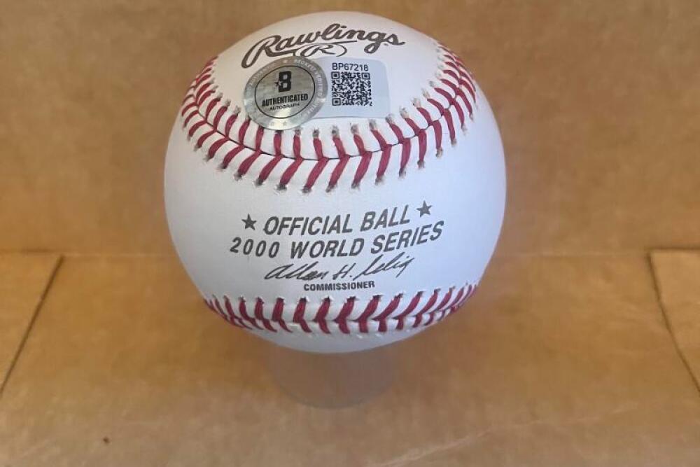 TINO MARTINEZ SIGNED AUTOGRAPHED 2000 WS BASEBALL BECKETT AUTH
