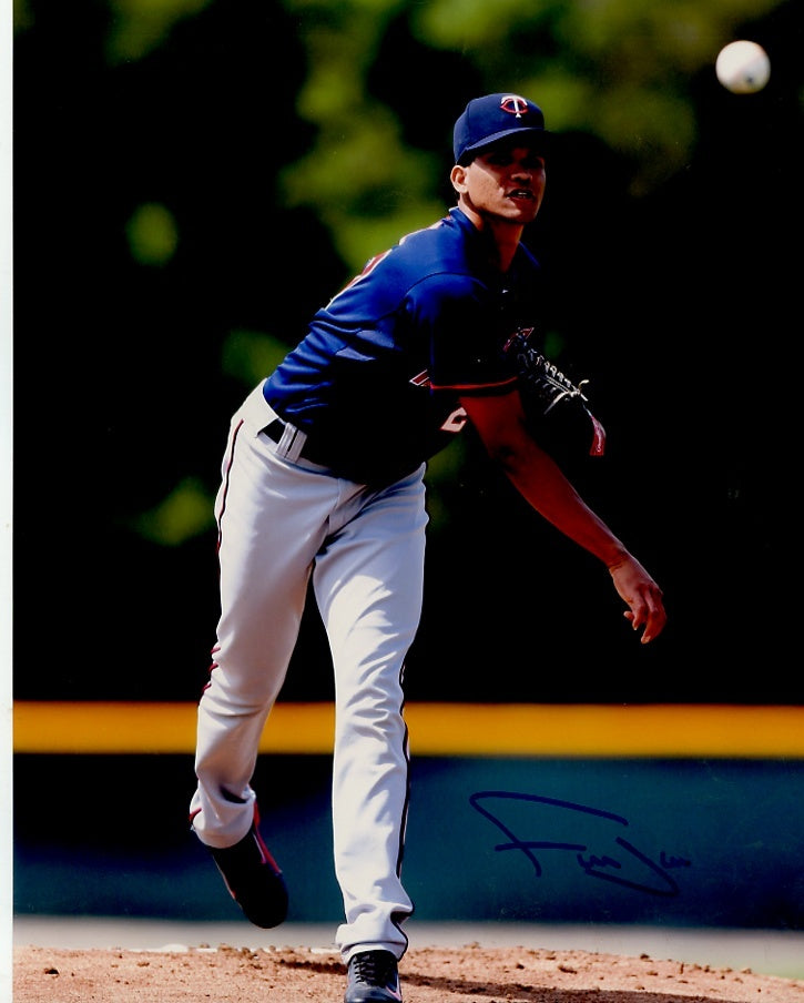 FELIX JORGE  MINNESOTA  TWINS   SIGNED 8X10 PHOTO
