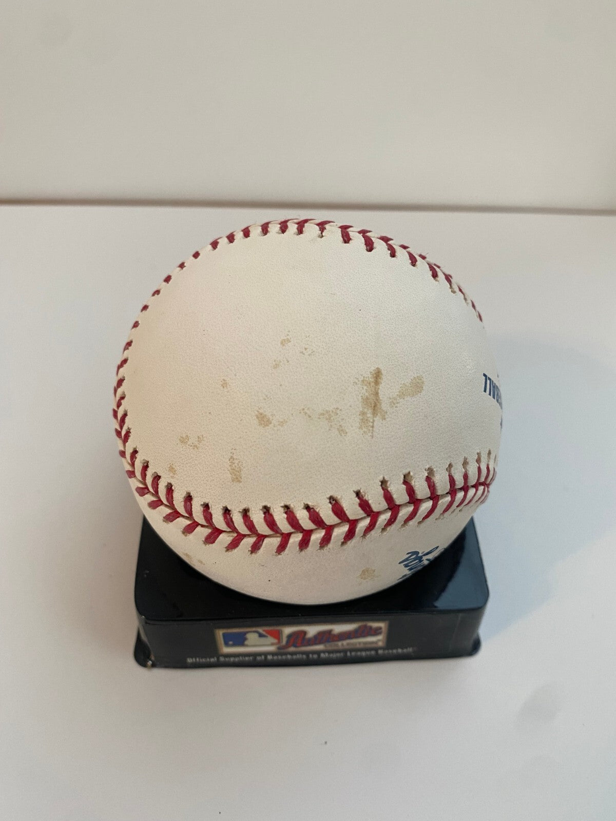 DAN UGGLA MARLINS/BRAVES SIGNED AUTOGRAPHED MAJOR LEAGUE BASEBALL W/COA W/CUBE