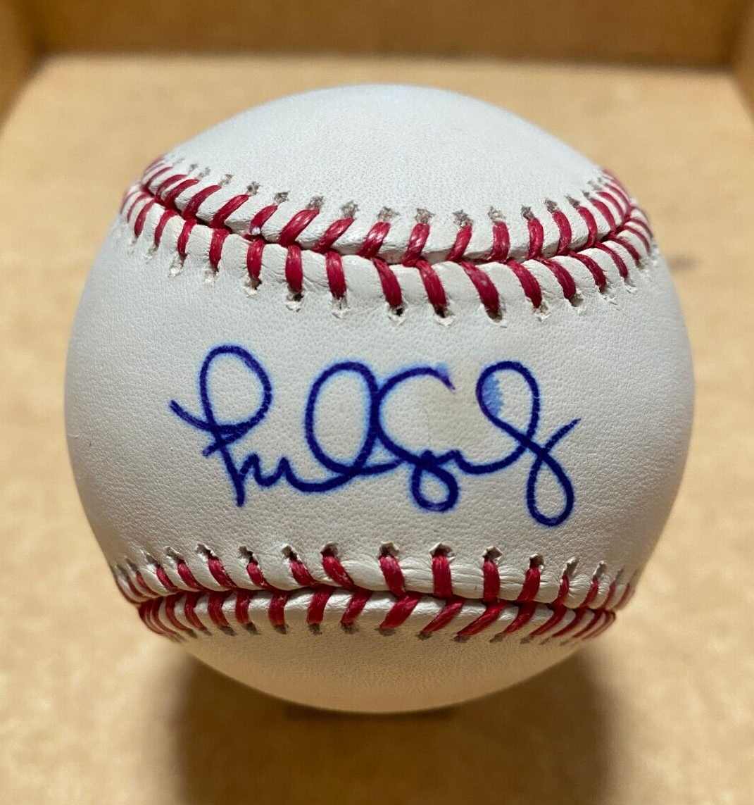 FREDDI GONZALEZ ATLANTA BRAVES MANAGER SIGNED AUTOGRAPHED M.L. BASEBALL WCOA