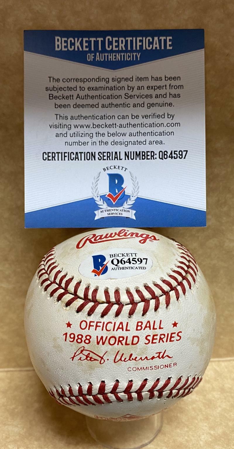 PETER UEBERROTH BASEBALL COMMISSIONER PERS SIGNED ON 1998 WS BASEBALL Q64597