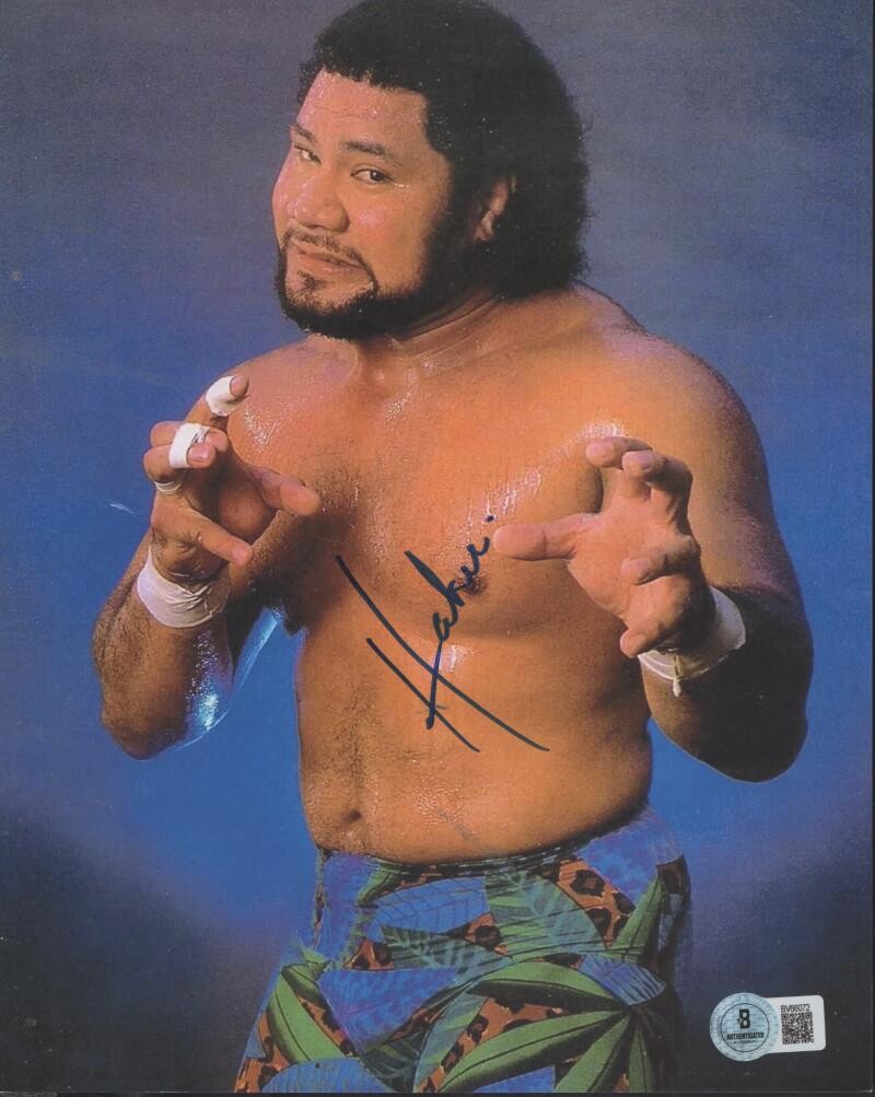 HAKU PROFESSIONAL WRESTLER SIGNED AUTOGRAPHED 8X10 PHOTO BECKETT AUTH