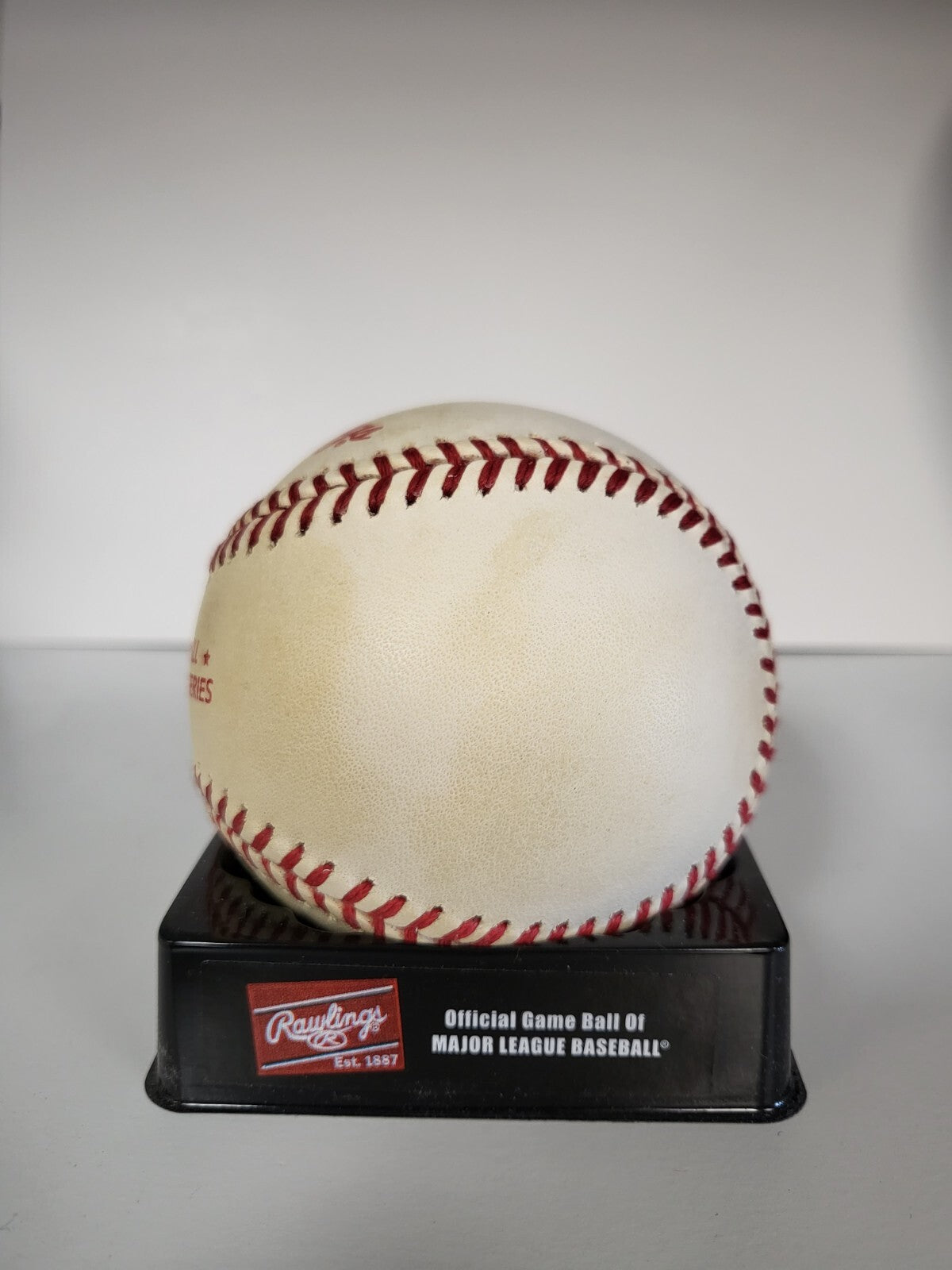 1992 OFFICIAL WORLD SERIES UNSIGNED RAWLINGS BASEBALL