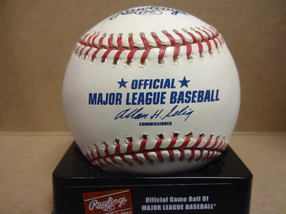 DOC EDWARDS PHILADELPHIA PHILLIES SIGNED M.L. BASEBALL W/COA