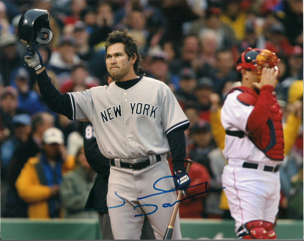 JOHNNY DAMON NEW YORK YANKEES SIGNED 8X10 PHOTO W/COA
