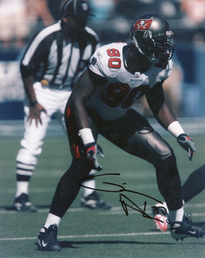 GAINES ADAMS TAMPA BAY BUCS SIGNED AUTOGRAPHED 8X10 PHOTO W/ COA