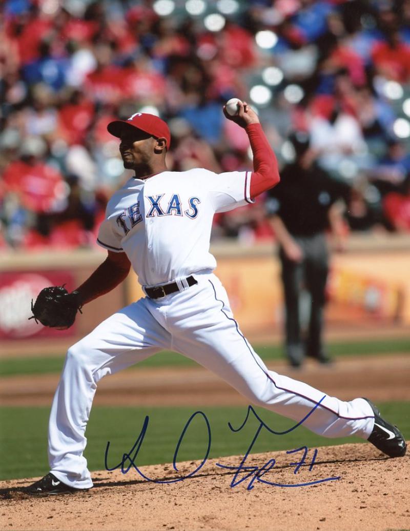 SAM FREEMAN ACTION TEXAS RANGERS SIGNED 8X10 PHOTO W/COA