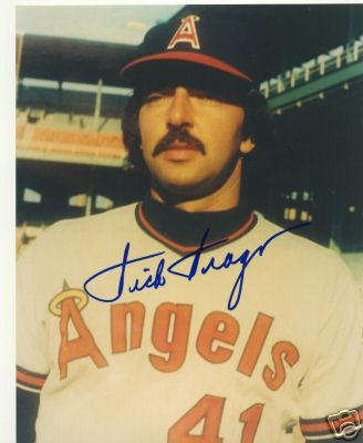 DICK DRAGO CALIFORNIA ANGELS SIGNED 8X10 PHOTO W/COA