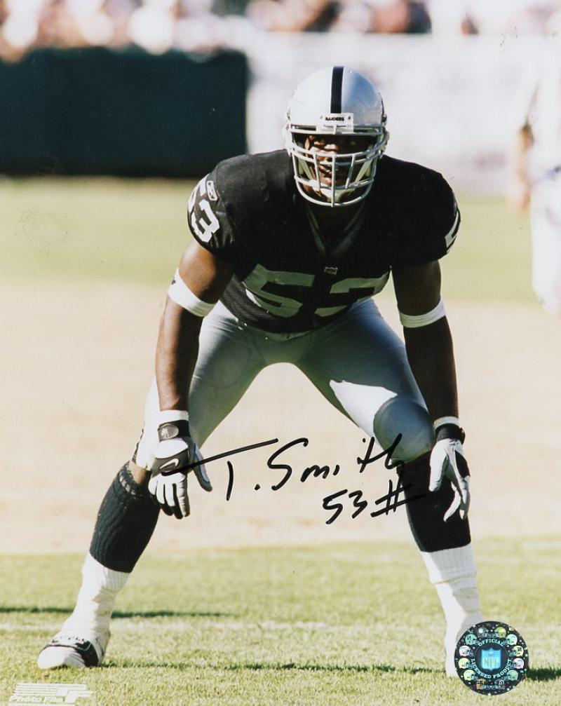 TRAVIAN SMITH OAKLAND RAIDERS SIGNED AUTOGRAPHED 8X10 PHOTO W/COA