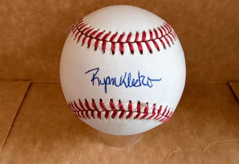 RYAN KLESKO BRAVES ROOKIE SIGNATURE SIGNED AUTOGRAPHED M.L. BASEBALL BECKETT AUT