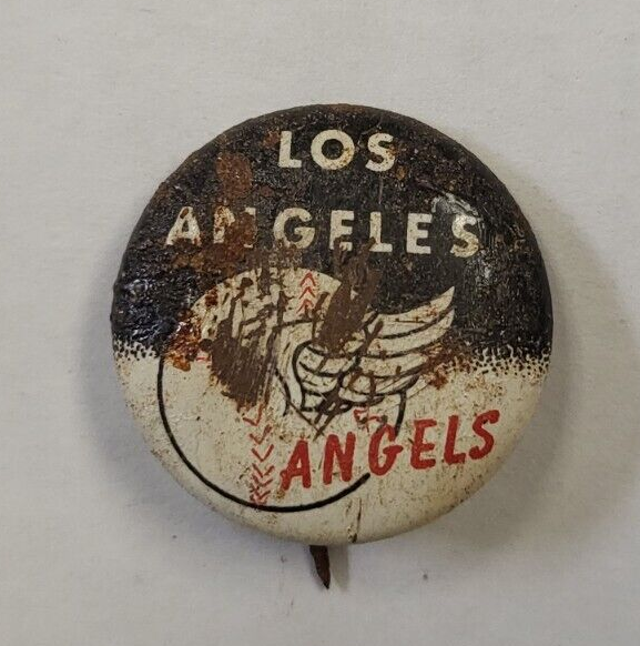 VINTAGE 1961 CRANE CHIPS LOS ANGELES ANGELS BASEBALL COLLECTIBLE BUTTON PIN
