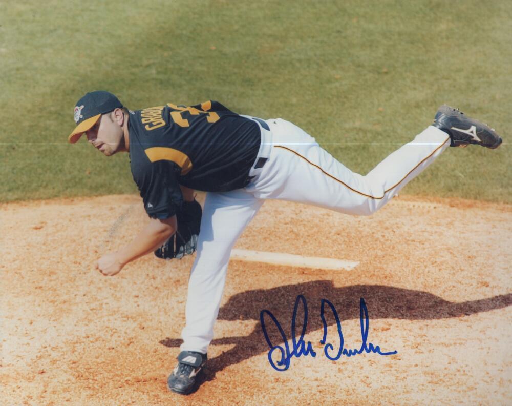 JOHN GRABOW PIRATES   SIGNED AUTOGRAPHED 8X10 PHOTO W/ COA