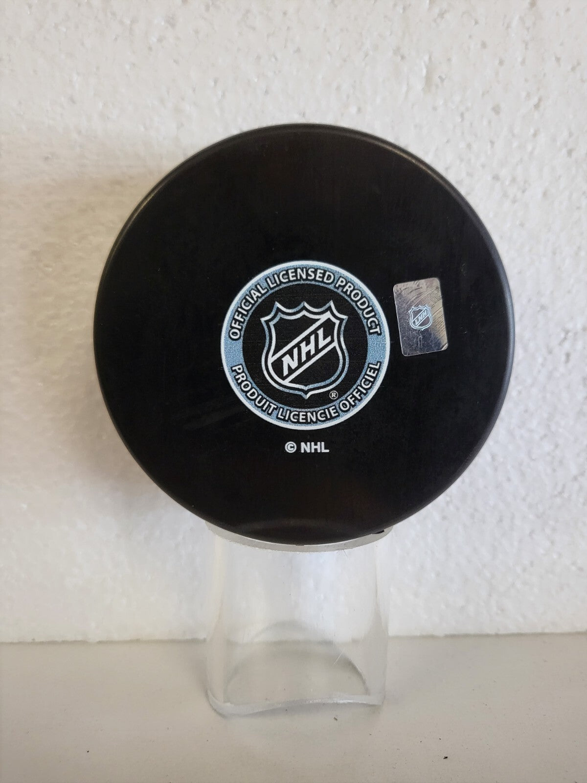 NHL HOCKEY WINNIPEG JETS OFFICIAL TEAM LOGO PUCK
