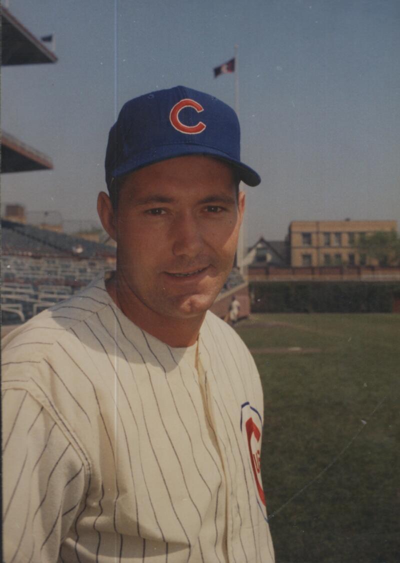 ED BOUCHEE CUBS ORIGINAL BRACE UNSIGNED 5X7 PHOTO