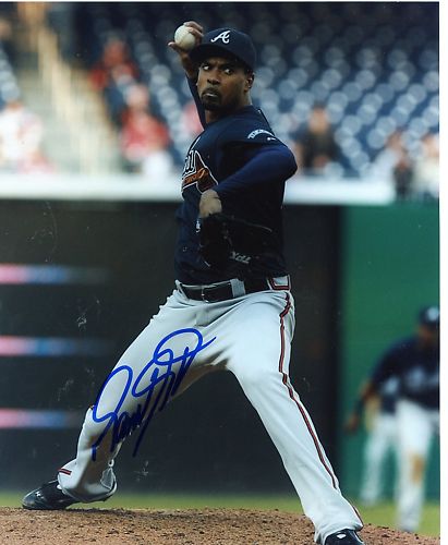 MANNY  ACOSTA    ATLANTA  BRAVES   SIGNED 8X10 PHOTO