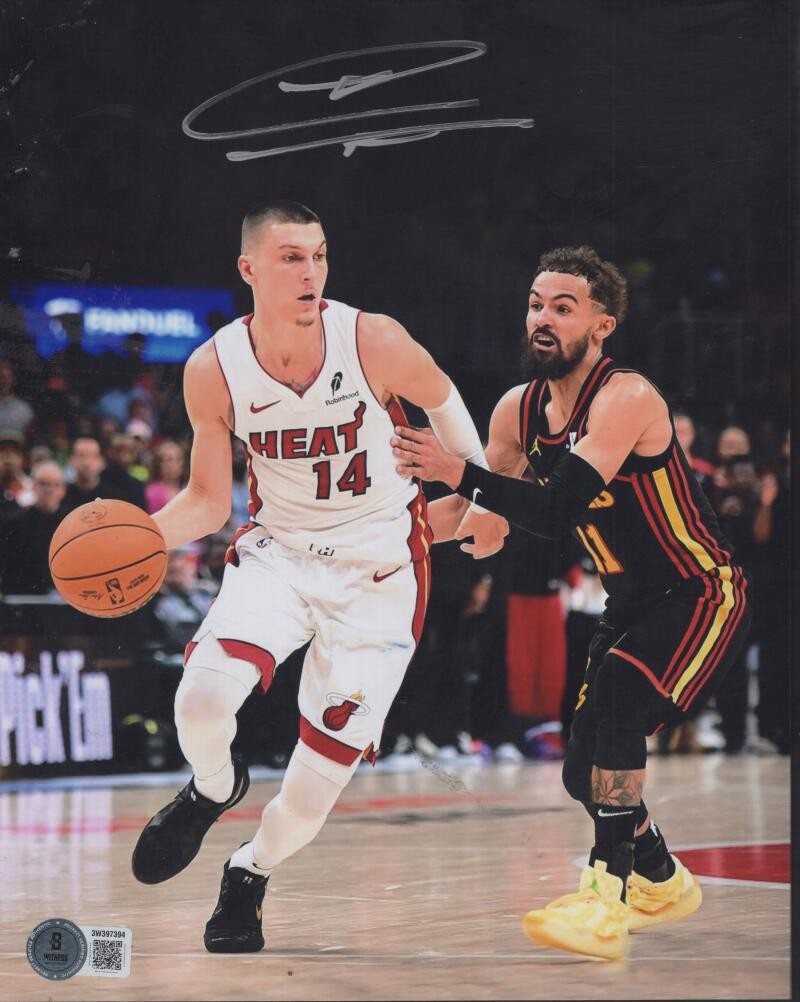 TYLER HERRO HEAT SIGNED AUTOGRAPHED 8X10 PHOTO BECKETT WITNESS