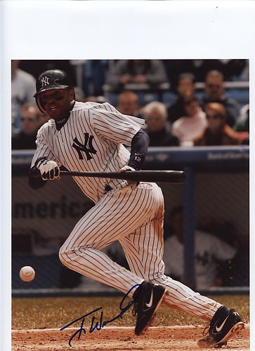 TONY WOMACK  NEW YORK YANKEES  SIGNED 8X10 PHOTO