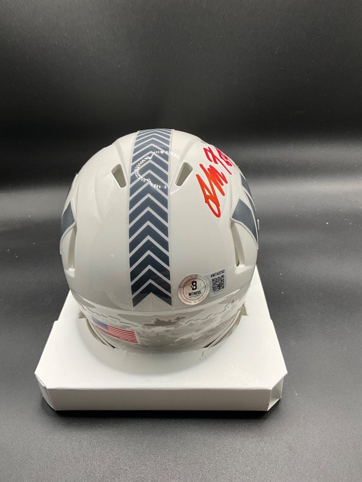 London Fletcher signed Salute to Service Washington Mini Helmet Beckett Auto