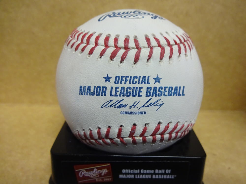 KEENYN WALKER CHICAGO WHITE SOX SIGNED M.L. BASEBALL W/COA