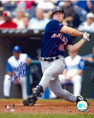 LEW FORD MINNESOTA TWINS SIGNED 8X10 PHOTO W/COA