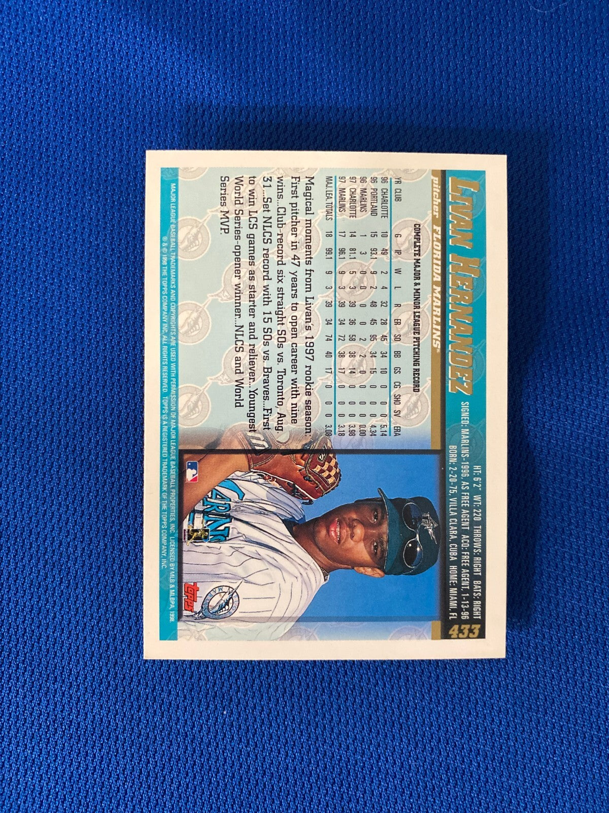 1998 TOPPS LIVAN HERNANDEZ FL MARLINS AUTOGRAPHED SIGNED CARD #433 W/COA