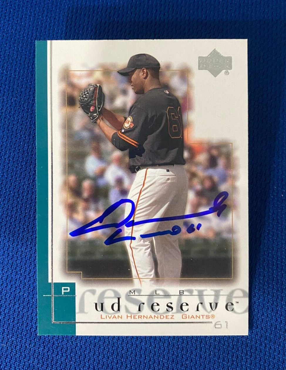 2001 UPPER DECK LIVAN HERNANDEZ GIANTS AUTOGRAPH SIGNED CARD #137 W/COA