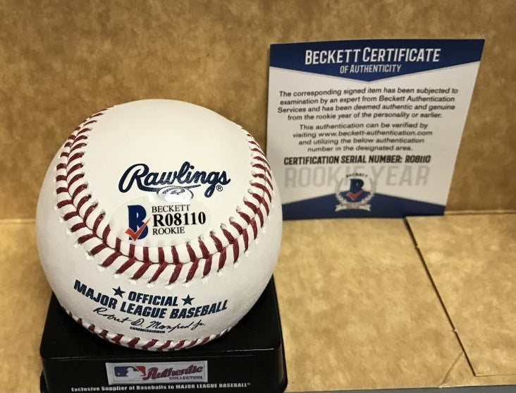 YUSNIEL DIAZ  LOS ANGELES DODGERS/CUBA SIGNED M.L. BASEBALL ROOKIE YEAR BECKETT 