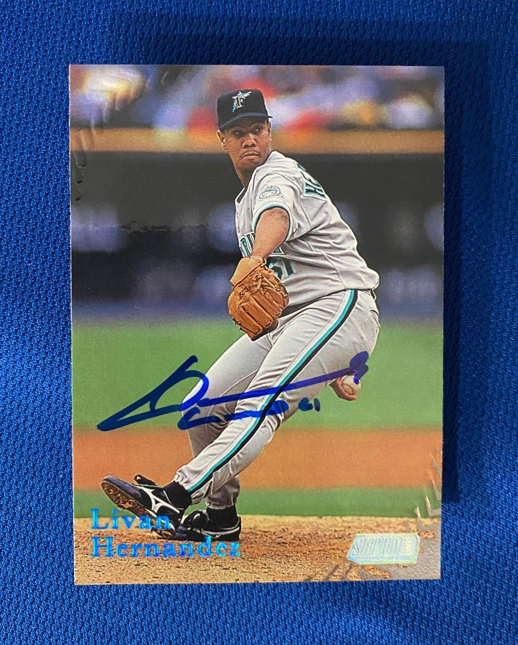 1998 STADIUM CLUB LIVAN HERNANDEZ MARLINS AUTOGRAPHED SIGNED CARD #40 W/COA