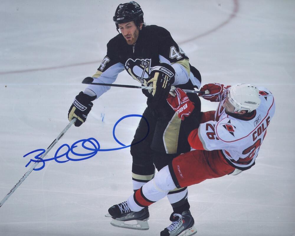 BROOKS ORPIK PITTSBURGH PENGUINS SIGNED AUTOGRAPHED 8X10 PHOTO W/ COA