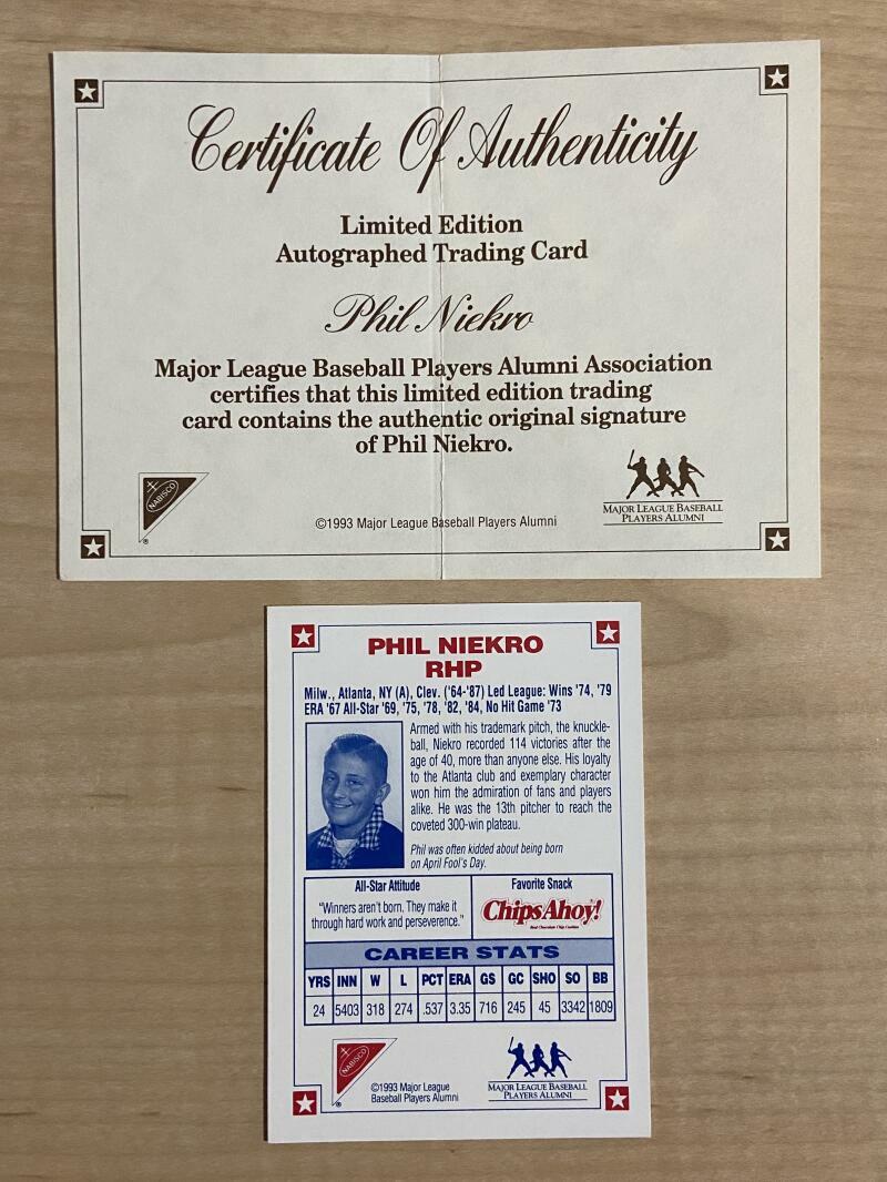 1993 ALL STAR AUTOGRAPHS PHIL NIEKRO AUTO WITH COA 