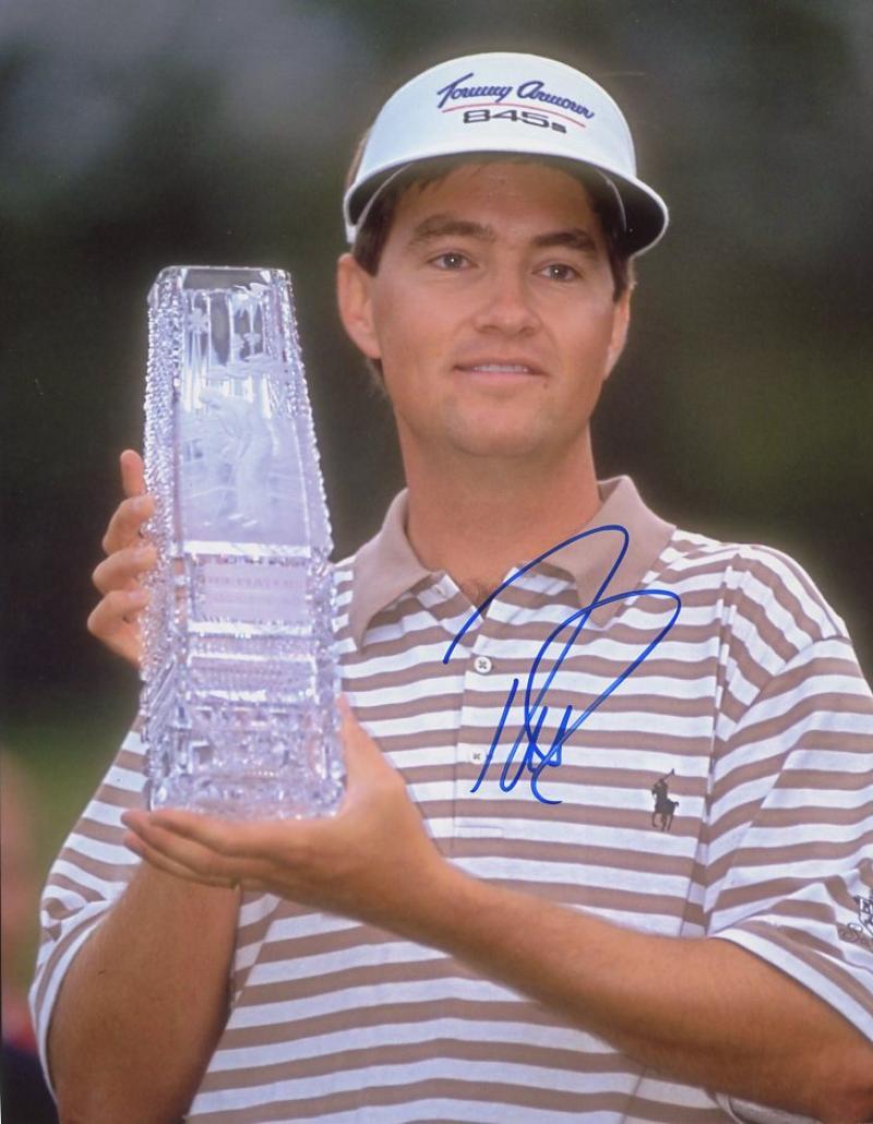 DAVIS LOVE III W/ TROPHY GOLF SIGNED AUTOGRAPHED 8X10 W/COA