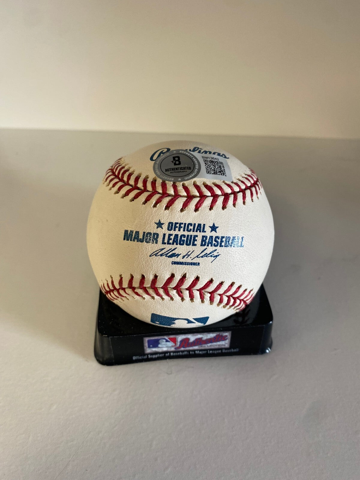 SCOTT WILLIAMSON NL ROY REDS SIGNED AUTOGRAPHED M.L BASEBALL BECKETT