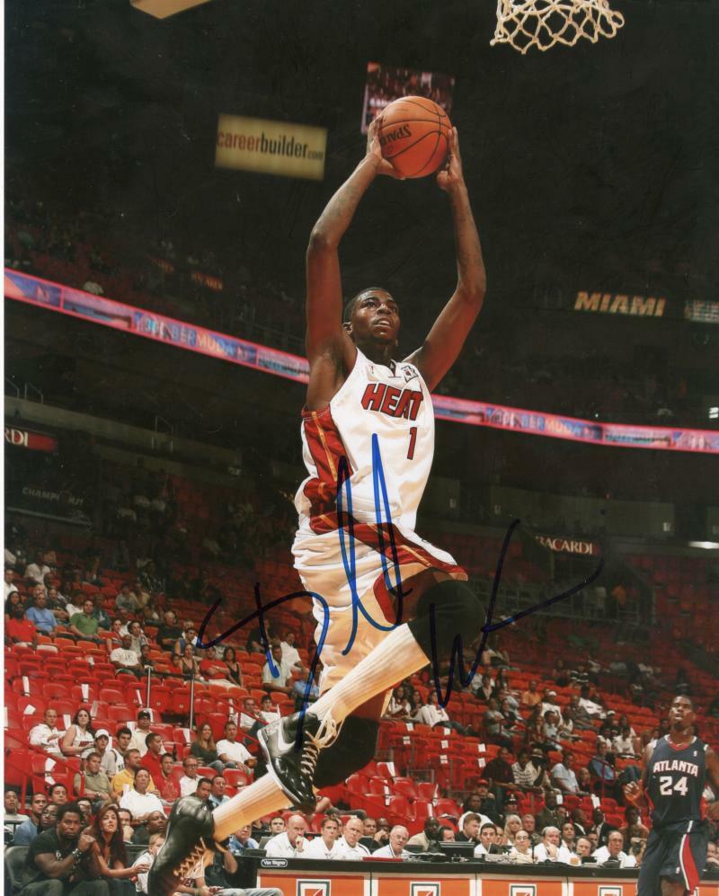 DORELL WRIGHT ACTION  MIAMI HEAT   SIGNED AUTOGRAPHED 8X10 PHOTO W/ COA