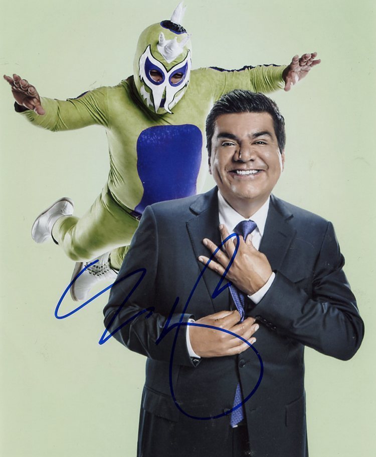 GEORGE LOPEZ COMEDIAN TONIGHT SIGNED AUTOGRAPHED 8X10 PHOTO W/COA