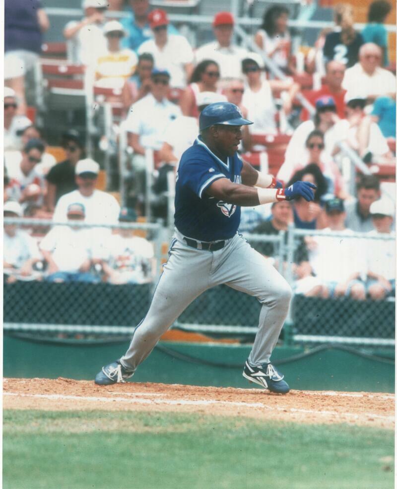 CANDY MALDONADO TORONTO BLUE JAYS UNSIGNED 8X10 PHOTO