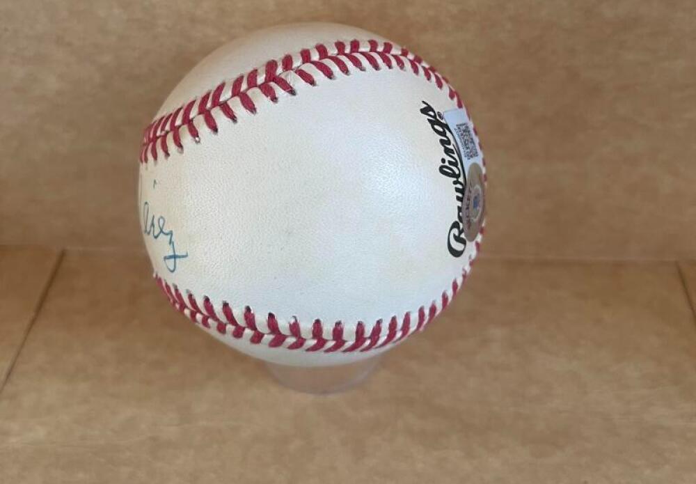 TONY PEREZ REDS/PHILLIES SIGNED VINTAGE N.L BASEBALL BECKETT AUTH
