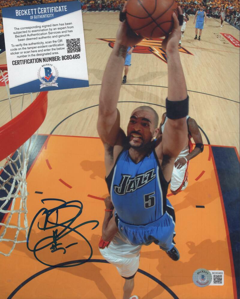 CARLOS BOOZER UTAH JAZZ  SIGNED AUTOGRAPHED 8X10 PHOTO BECKETT BC60465